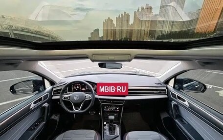 Volkswagen Tiguan II, 2022 год, 3 080 000 рублей, 16 фотография