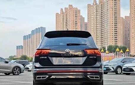 Volkswagen Tiguan II, 2022 год, 3 080 000 рублей, 21 фотография