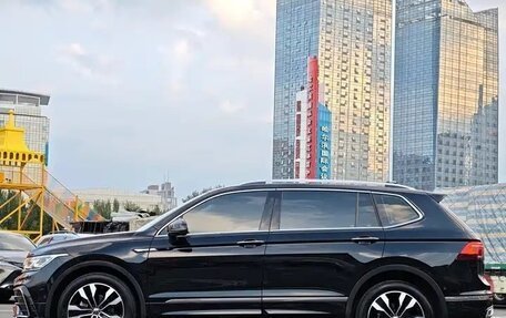 Volkswagen Tiguan II, 2022 год, 3 080 000 рублей, 23 фотография
