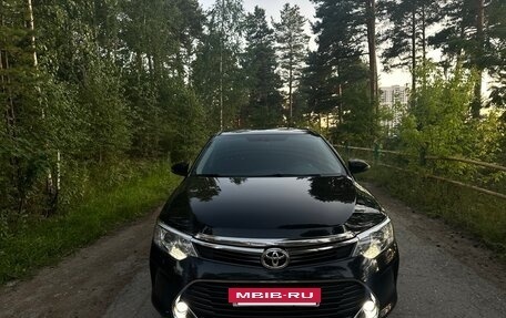Toyota Camry, 2015 год, 2 350 000 рублей, 2 фотография