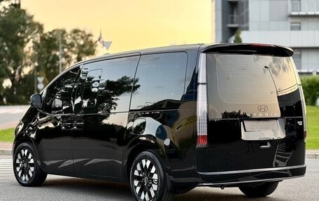 Hyundai Staria, 2025 год, 4 660 000 рублей, 2 фотография