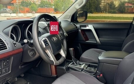 Toyota Land Cruiser Prado 150 рестайлинг 2, 2013 год, 3 890 000 рублей, 17 фотография