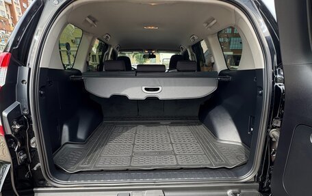 Toyota Land Cruiser Prado 150 рестайлинг 2, 2013 год, 3 890 000 рублей, 23 фотография