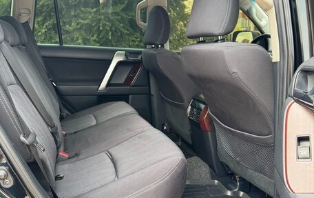 Toyota Land Cruiser Prado 150 рестайлинг 2, 2013 год, 3 890 000 рублей, 26 фотография