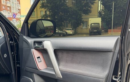 Toyota Land Cruiser Prado 150 рестайлинг 2, 2013 год, 3 890 000 рублей, 27 фотография