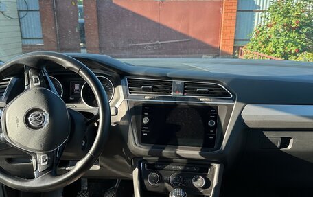 Volkswagen Tiguan II, 2020 год, 2 500 000 рублей, 10 фотография