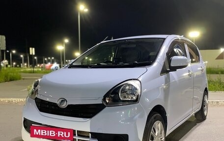 Daihatsu Mira e:S I рестайлинг, 2015 год, 440 000 рублей, 2 фотография