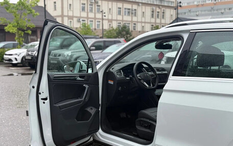 Volkswagen Tiguan II, 2022 год, 3 090 000 рублей, 8 фотография