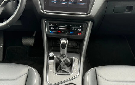 Volkswagen Tiguan II, 2022 год, 3 090 000 рублей, 17 фотография