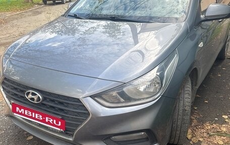 Hyundai Solaris II рестайлинг, 2019 год, 1 200 000 рублей, 2 фотография