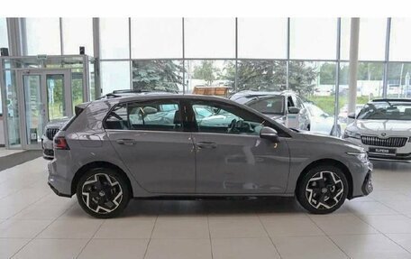 Volkswagen Golf VIII, 2025 год, 4 100 000 рублей, 6 фотография