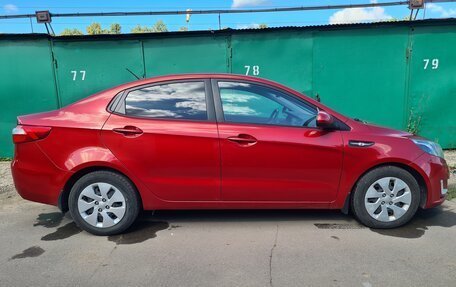 KIA Rio III рестайлинг, 2014 год, 700 000 рублей, 2 фотография