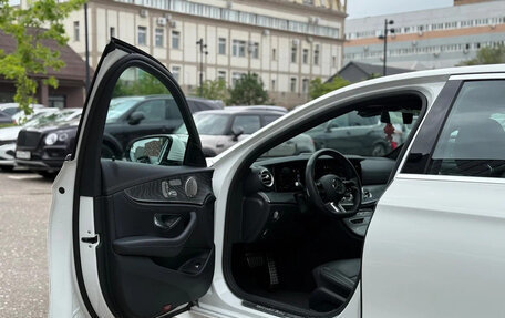 Mercedes-Benz E-Класс, 2022 год, 4 290 000 рублей, 4 фотография