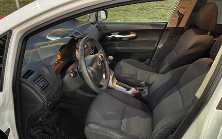 Toyota Auris II, 2011 год, 660 000 рублей, 7 фотография