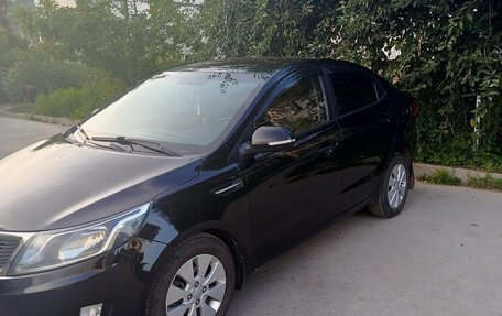 KIA Rio III рестайлинг, 2013 год, 910 000 рублей, 2 фотография