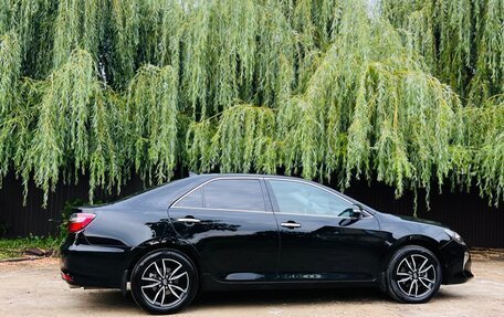 Toyota Camry, 2018 год, 2 360 000 рублей, 8 фотография