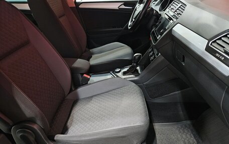 Volkswagen Tiguan II, 2017 год, 1 870 000 рублей, 12 фотография