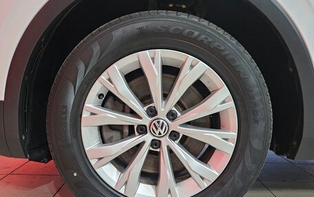 Volkswagen Tiguan II, 2017 год, 1 870 000 рублей, 20 фотография