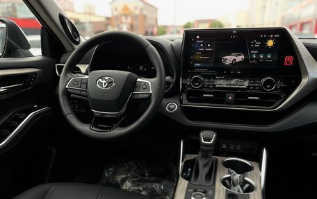 Toyota Highlander, 2025 год, 4 990 000 рублей, 36 фотография