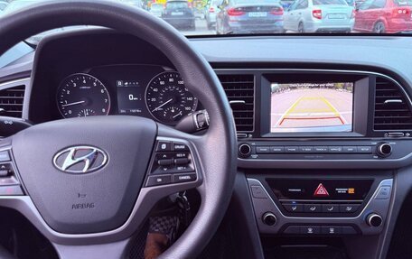 Hyundai Elantra VI рестайлинг, 2018 год, 1 450 000 рублей, 5 фотография