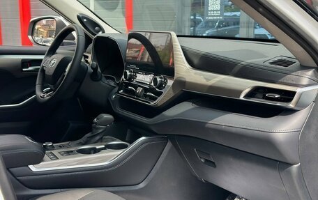 Toyota Highlander, 2025 год, 5 150 000 рублей, 35 фотография