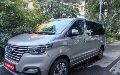 Hyundai Grand Starex Grand Starex I рестайлинг 2, 2020 год, 4 000 000 рублей, 1 фотография