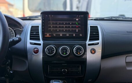Mitsubishi Pajero Sport II рестайлинг, 2013 год, 1 790 000 рублей, 11 фотография