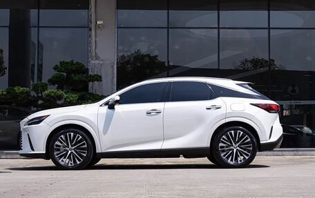 Lexus RX IV рестайлинг, 2023 год, 7 950 000 рублей, 4 фотография