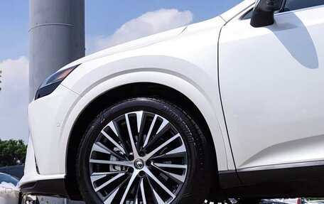 Lexus RX IV рестайлинг, 2023 год, 7 950 000 рублей, 8 фотография