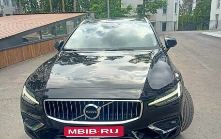 Volvo V60 II, 2020 год, 2 800 000 рублей, 6 фотография