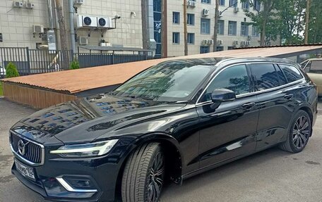 Volvo V60 II, 2020 год, 2 800 000 рублей, 16 фотография