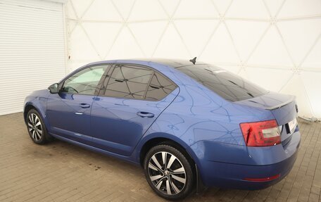 Skoda Octavia, 2018 год, 1 980 000 рублей, 5 фотография
