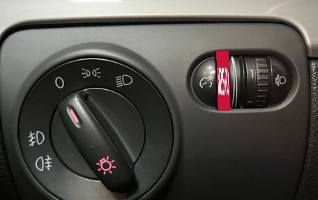 Volkswagen Golf VI, 2011 год, 800 000 рублей, 10 фотография