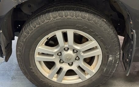 Toyota Land Cruiser Prado 150 рестайлинг 2, 2011 год, 1 949 000 рублей, 14 фотография