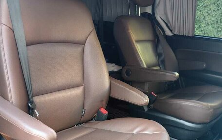 Hyundai Grand Starex Grand Starex I рестайлинг 2, 2020 год, 4 000 000 рублей, 10 фотография