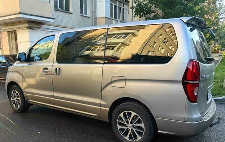 Hyundai Grand Starex Grand Starex I рестайлинг 2, 2020 год, 4 000 000 рублей, 14 фотография