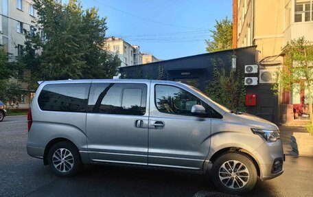 Hyundai Grand Starex Grand Starex I рестайлинг 2, 2020 год, 4 000 000 рублей, 15 фотография