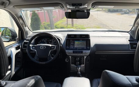Toyota Land Cruiser Prado 150 рестайлинг 2, 2021 год, 7 100 000 рублей, 13 фотография