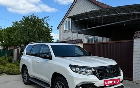 Toyota Land Cruiser Prado 150 рестайлинг 2, 2021 год, 7 100 000 рублей, 2 фотография