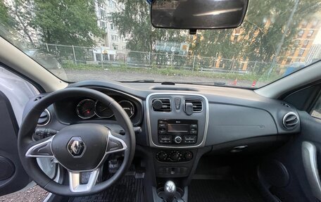 Renault Logan II, 2019 год, 700 000 рублей, 12 фотография