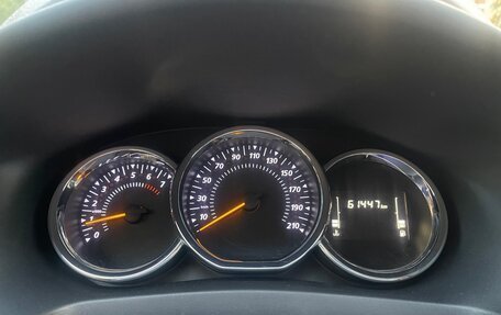 Renault Logan II, 2019 год, 700 000 рублей, 10 фотография