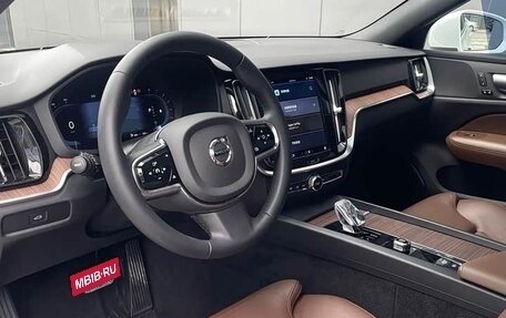 Volvo S60 III, 2022 год, 2 820 000 рублей, 7 фотография