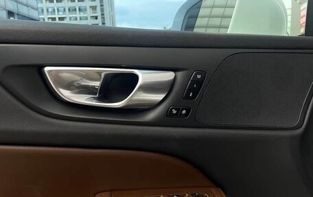 Volvo S60 III, 2022 год, 2 820 000 рублей, 13 фотография