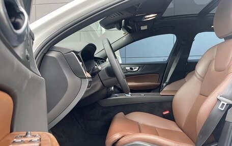 Volvo S60 III, 2022 год, 2 820 000 рублей, 12 фотография