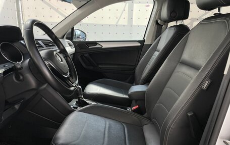 Volkswagen Tiguan II, 2018 год, 2 900 000 рублей, 3 фотография