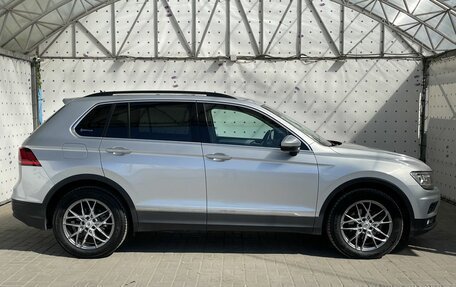 Volkswagen Tiguan II, 2018 год, 2 900 000 рублей, 19 фотография