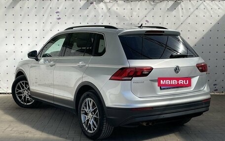 Volkswagen Tiguan II, 2018 год, 2 900 000 рублей, 15 фотография