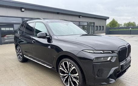 BMW X7, 2022 год, 7 990 000 рублей, 2 фотография