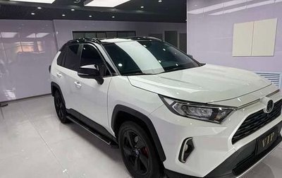 Toyota RAV4, 2021 год, 2 455 000 рублей, 1 фотография