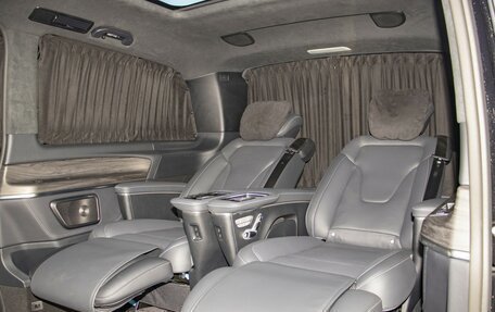 Mercedes-Benz V-Класс, 2024 год, 18 500 000 рублей, 23 фотография